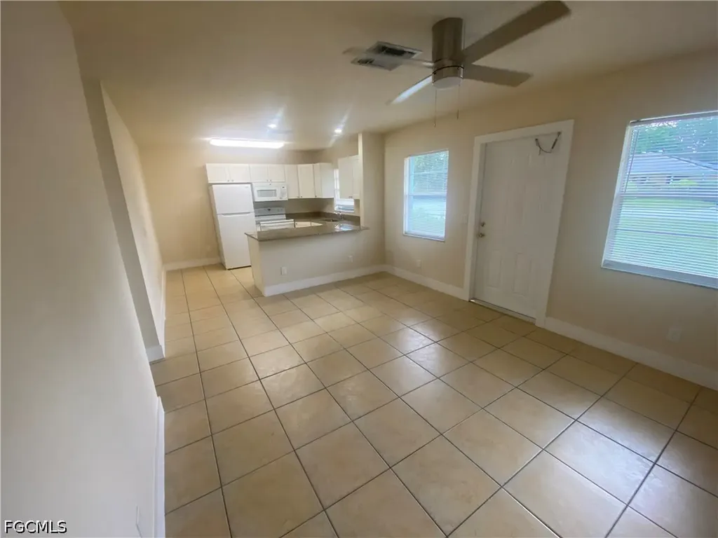 2217-2219 Violet Drive Fort Myers FL 33905