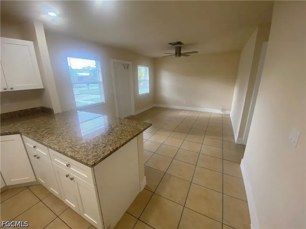 2217-2219 Violet Drive Fort Myers FL 33905