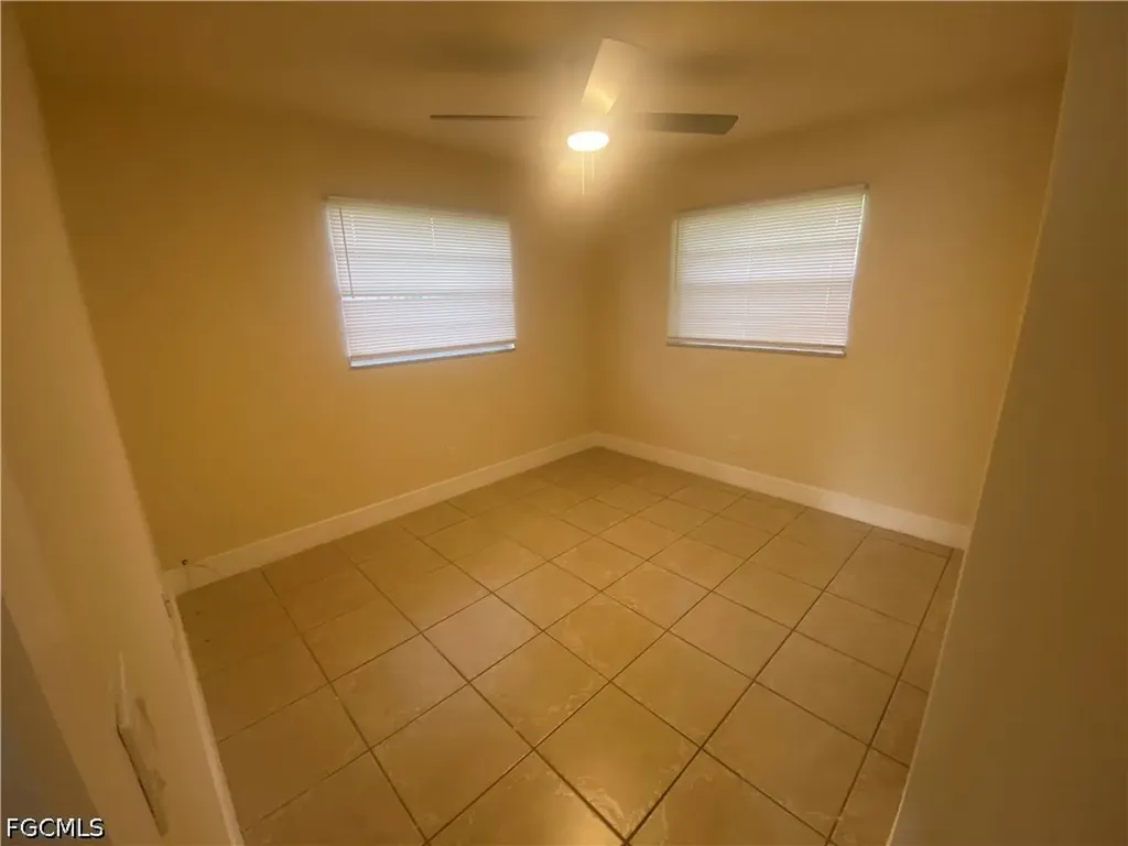 2217-2219 Violet Drive Fort Myers FL 33905