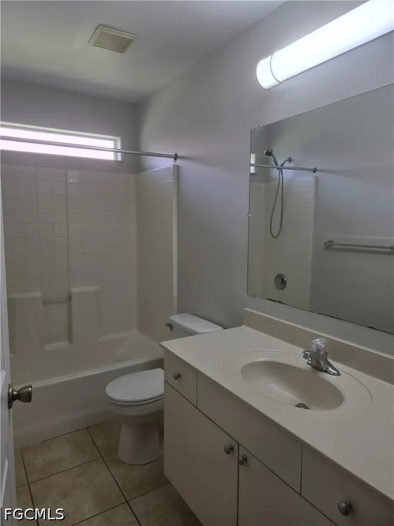 1617 SW 33rd Terrace Cape Coral FL 33914