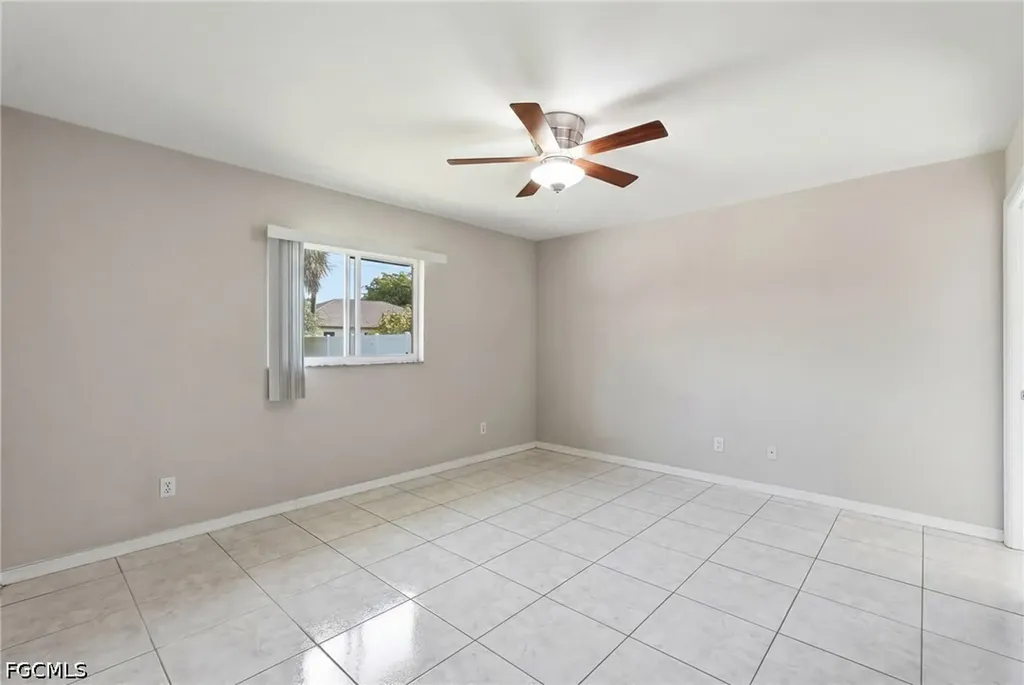 1403 NE Van Loon Terrace Cape Coral FL 33909