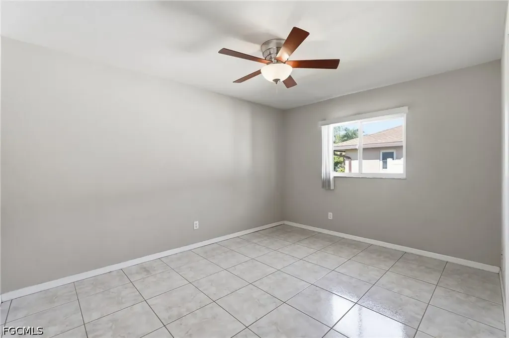 1403 NE Van Loon Terrace Cape Coral FL 33909