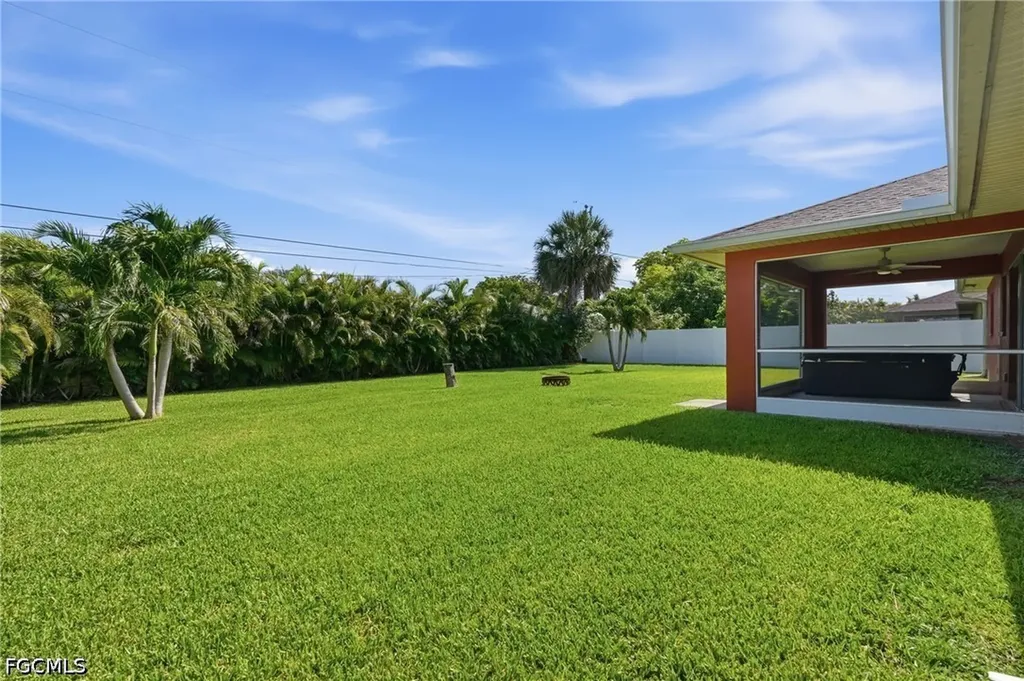 1403 NE Van Loon Terrace Cape Coral FL 33909