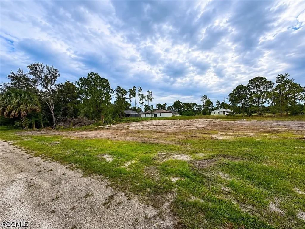 845 Dante Avenue S Lehigh Acres FL 33974