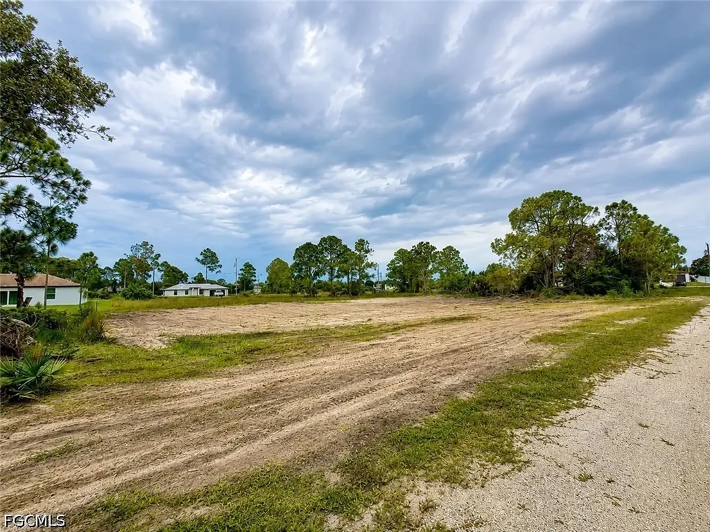 845 Dante Avenue S Lehigh Acres FL 33974