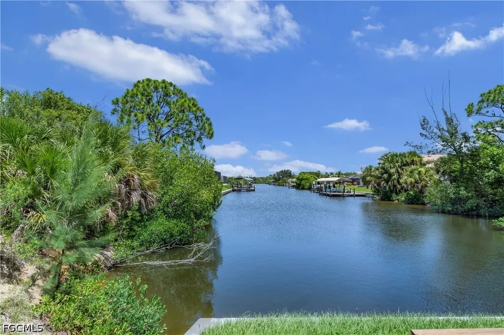 3203 NW 41st Avenue Cape Coral FL 33993