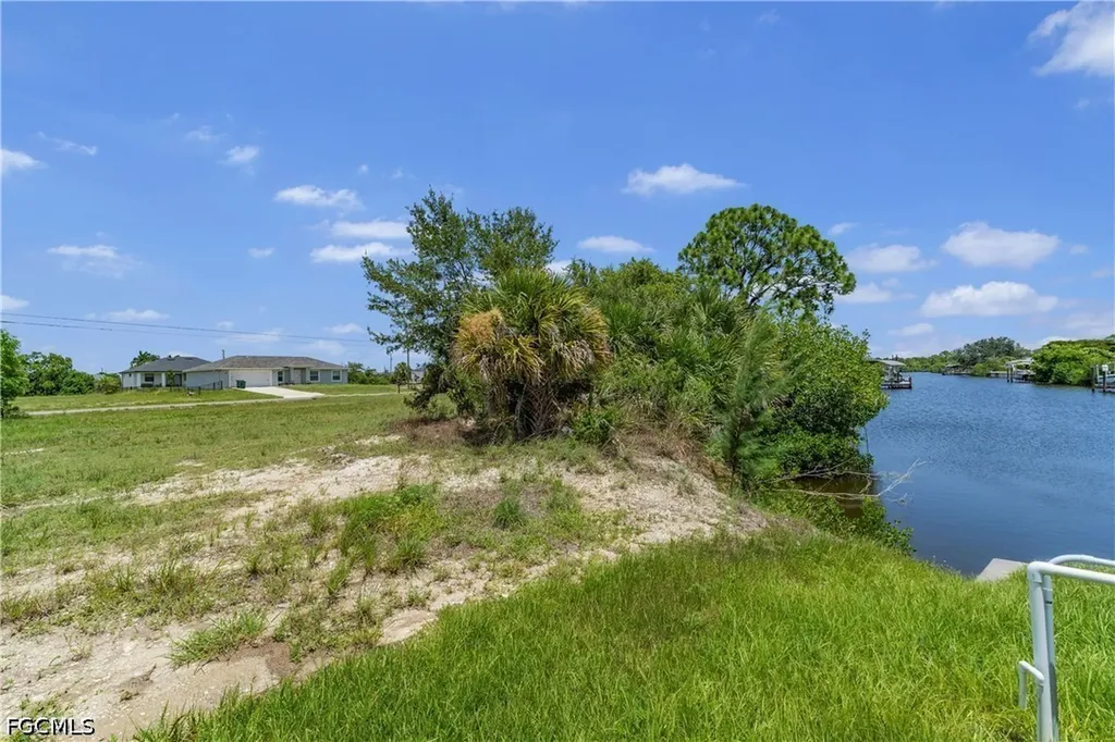3203 NW 41st Avenue Cape Coral FL 33993