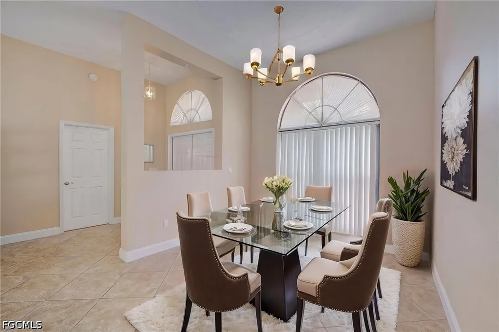 1722 SE 2nd Street Cape Coral FL 33990