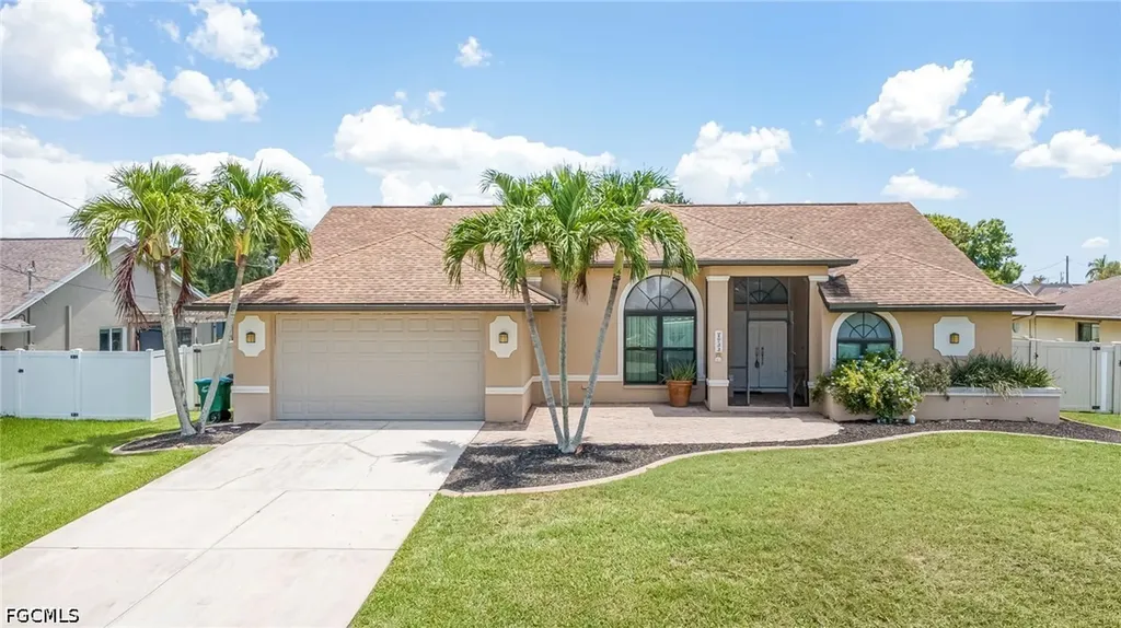 1722 SE 2nd Street Cape Coral FL 33990