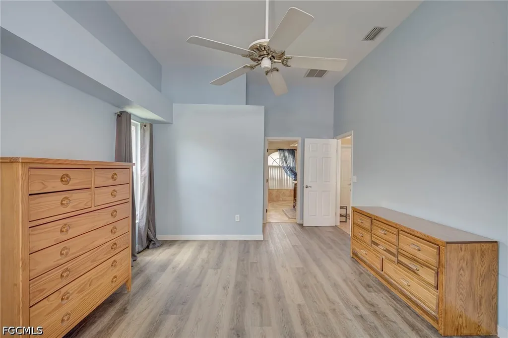 1722 SE 2nd Street Cape Coral FL 33990