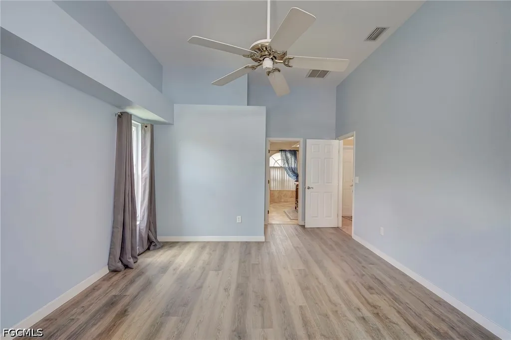 1722 SE 2nd Street Cape Coral FL 33990