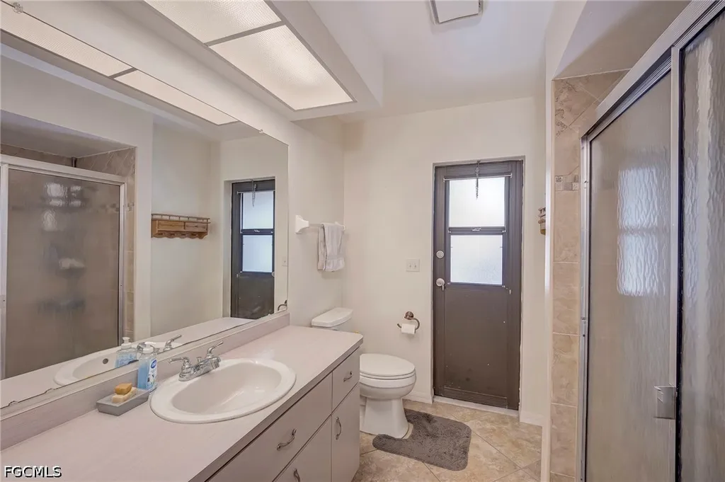 1722 SE 2nd Street Cape Coral FL 33990