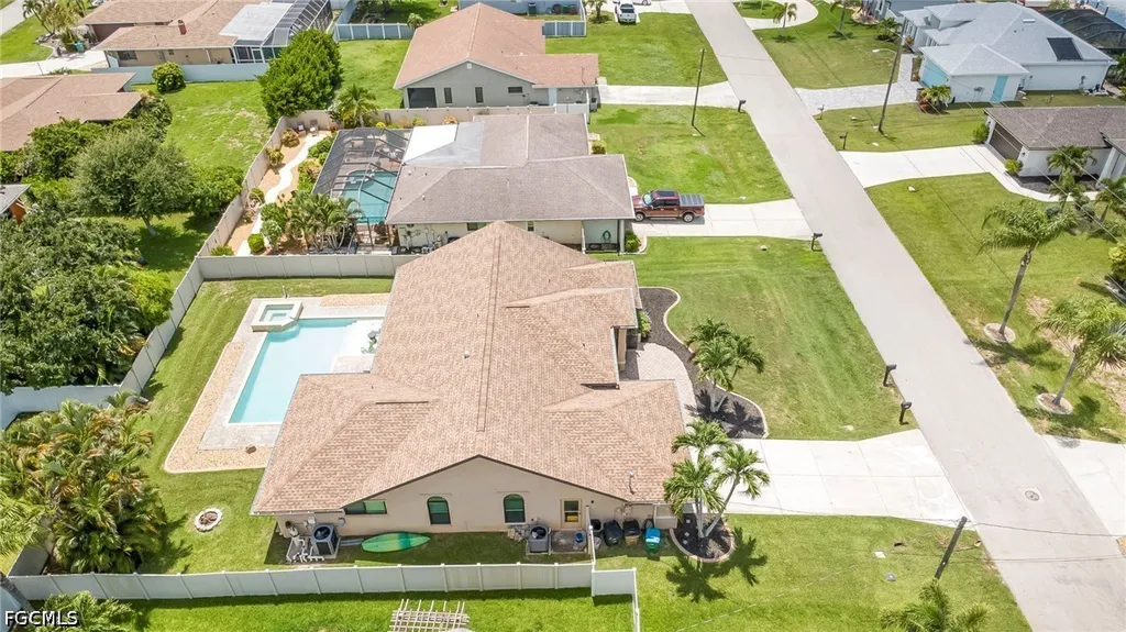 1722 SE 2nd Street Cape Coral FL 33990