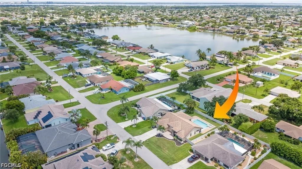 1722 SE 2nd Street Cape Coral FL 33990