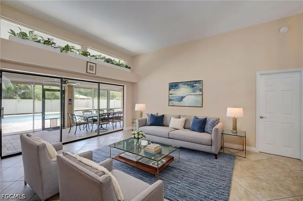 1722 SE 2nd Street Cape Coral FL 33990