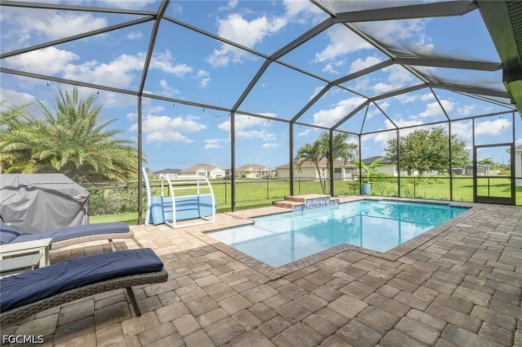 220 NW 26th Place Cape Coral FL 33993