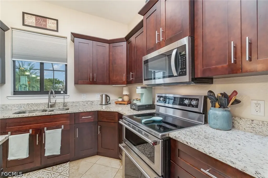 220 NW 26th Place Cape Coral FL 33993