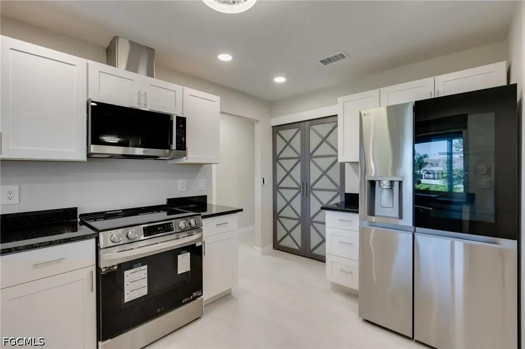 94 Gold Key Court North Fort Myers FL 33917