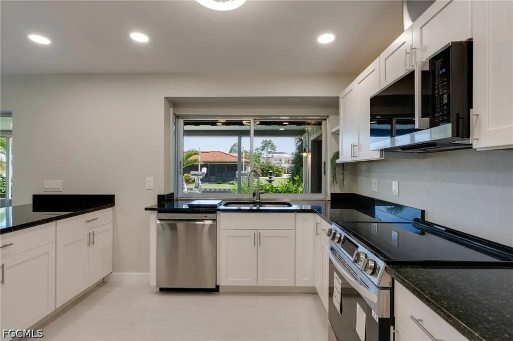 94 Gold Key Court North Fort Myers FL 33917