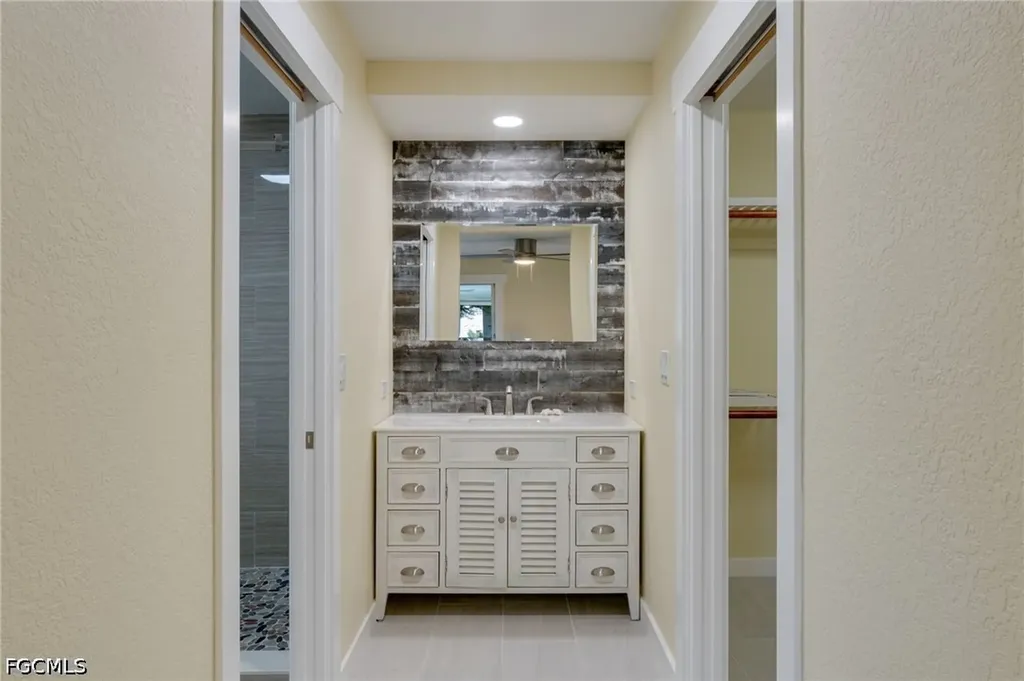 94 Gold Key Court North Fort Myers FL 33917