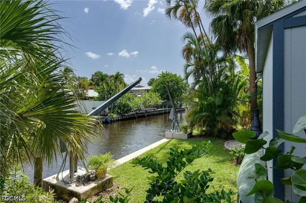 94 Gold Key Court North Fort Myers FL 33917