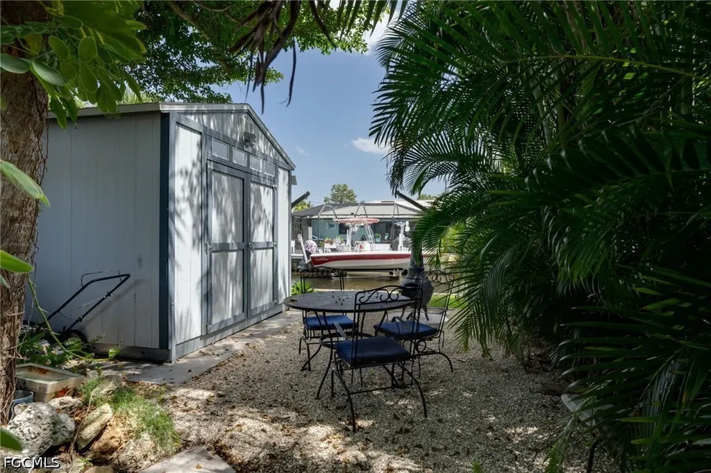 94 Gold Key Court North Fort Myers FL 33917
