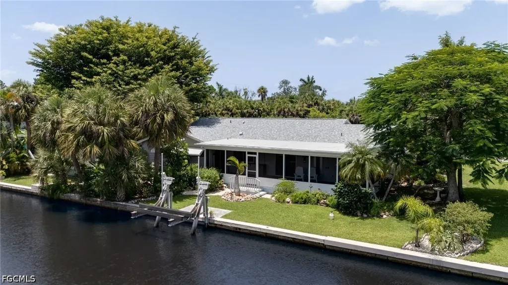 94 Gold Key Court North Fort Myers FL 33917