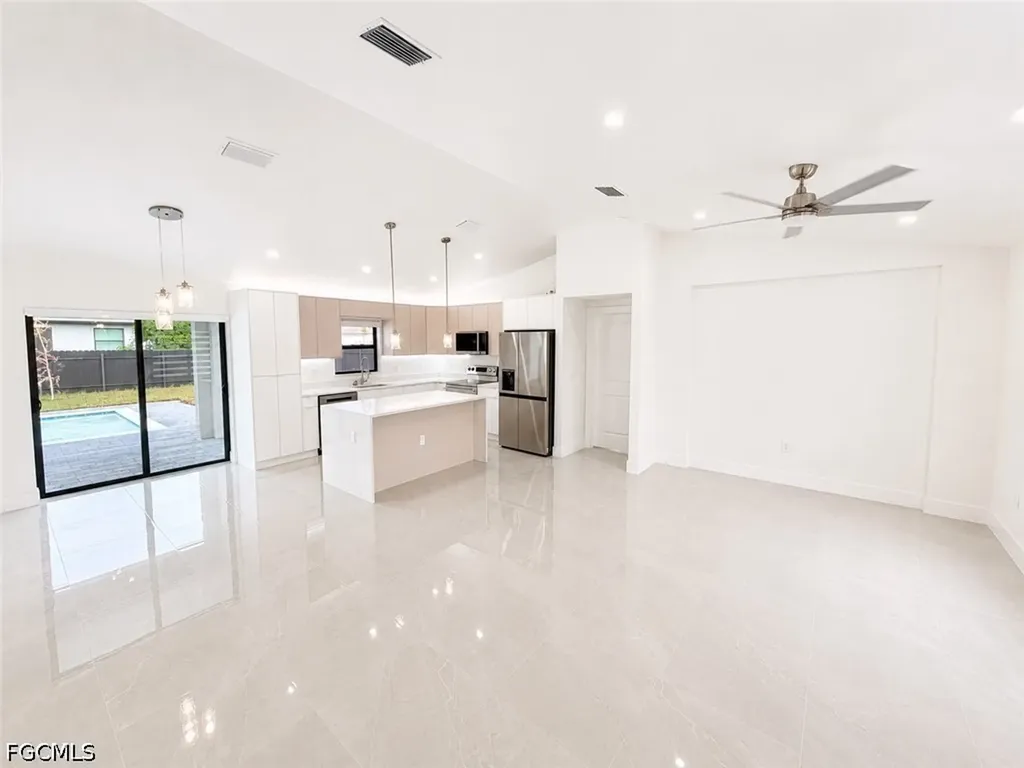 2529 NW 19th Place Cape Coral FL 33993