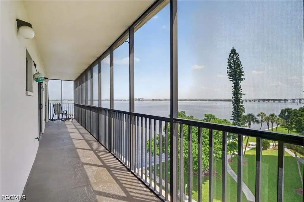 1900 Virginia Avenue Fort Myers FL 33901