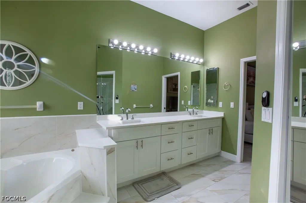 2549 SW 38th Street Cape Coral FL 33914