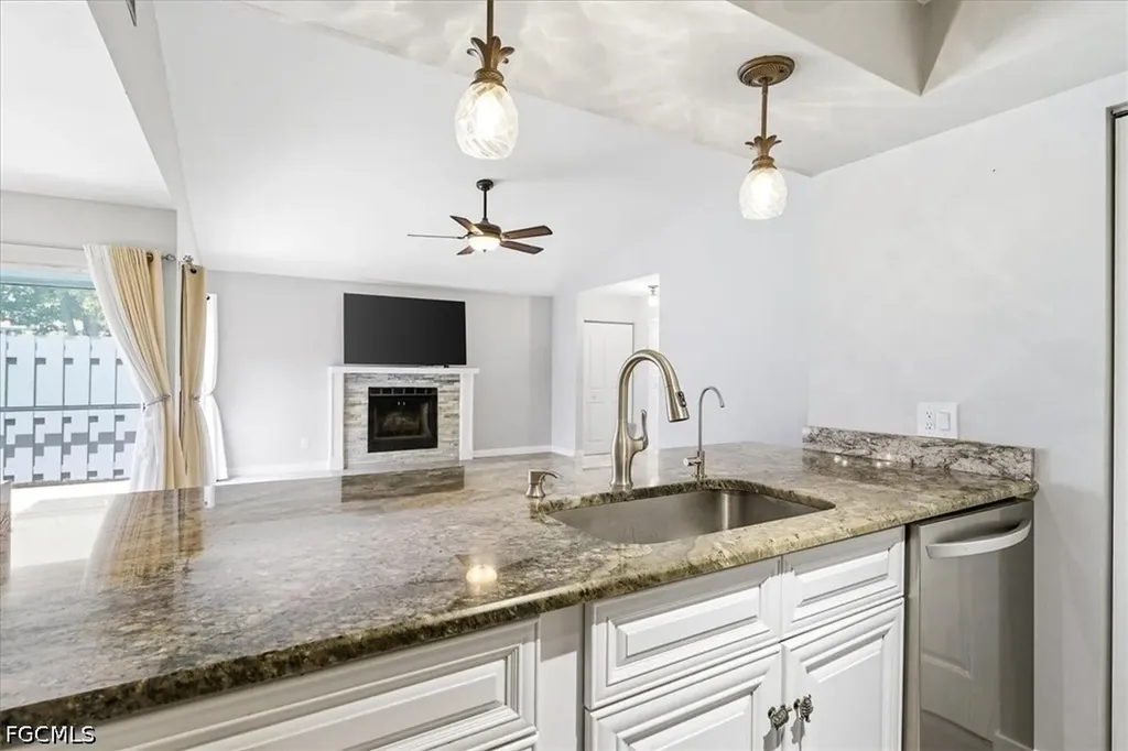 6238 Timberwood Circle Fort Myers FL 33908