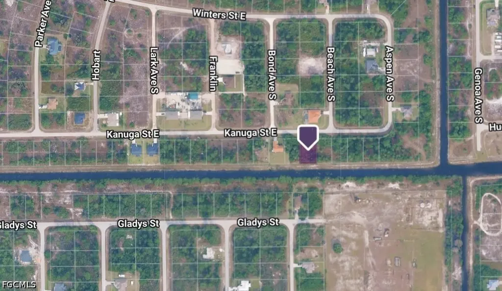 1048 Kanuga Street E Lehigh Acres FL 33974
