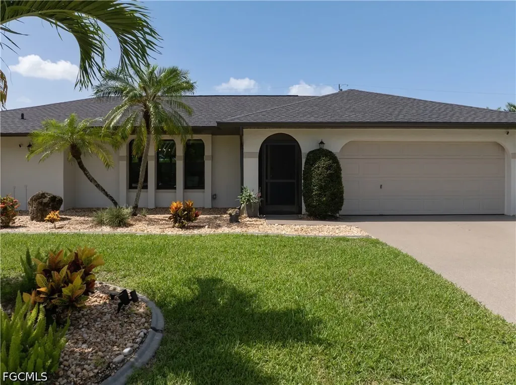 818 El Dorado Parkway W Cape Coral FL 33914