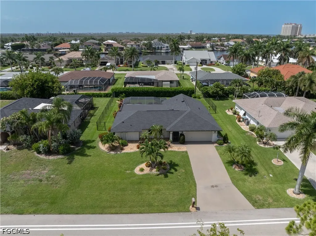 818 El Dorado Parkway W Cape Coral FL 33914