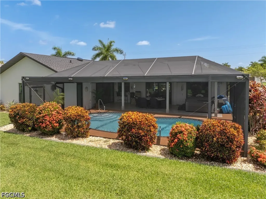 818 El Dorado Parkway W Cape Coral FL 33914