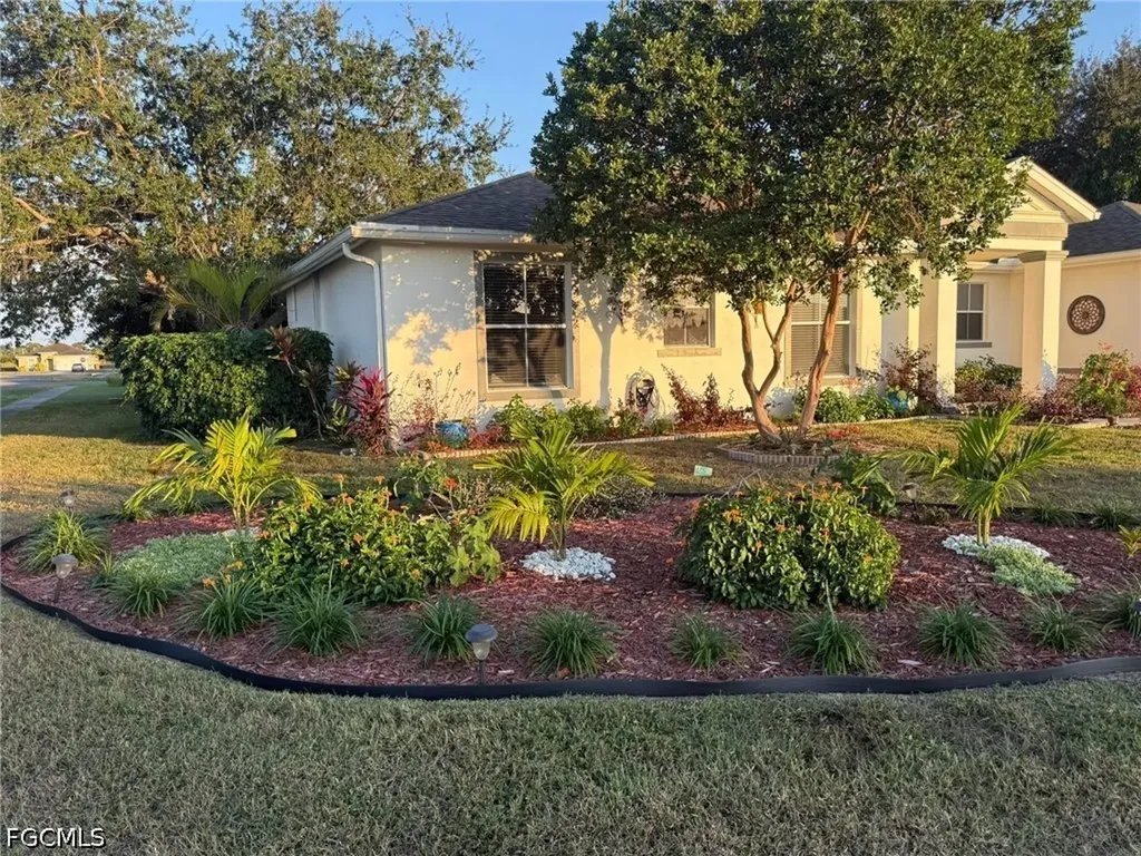 265 Justene Circle W Lehigh Acres FL 33972