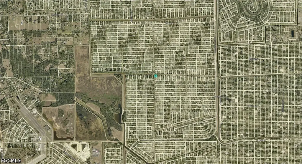 4609 Laura Avenue N Lehigh Acres FL 33971