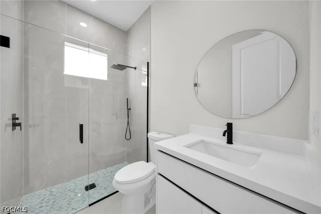 216 NE 25th Terrace Cape Coral FL 33909
