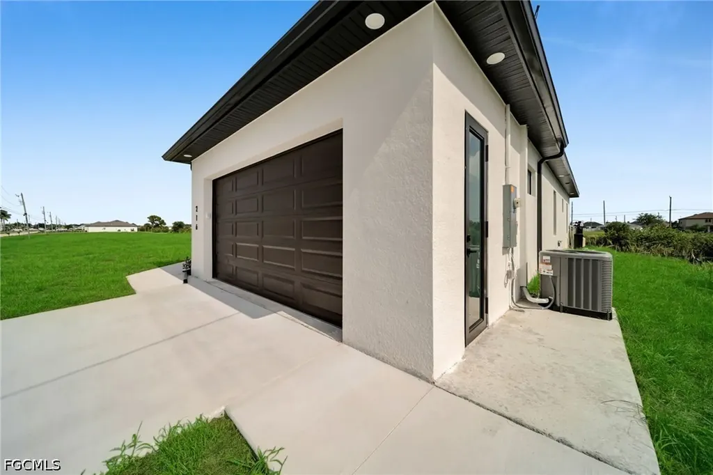 216 NE 25th Terrace Cape Coral FL 33909