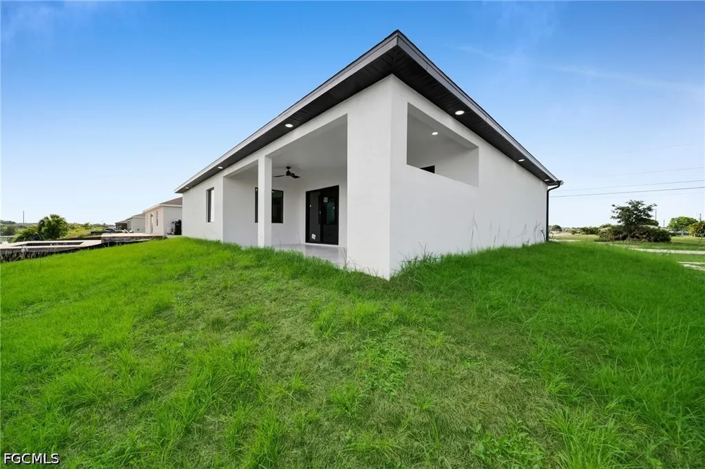 216 NE 25th Terrace Cape Coral FL 33909