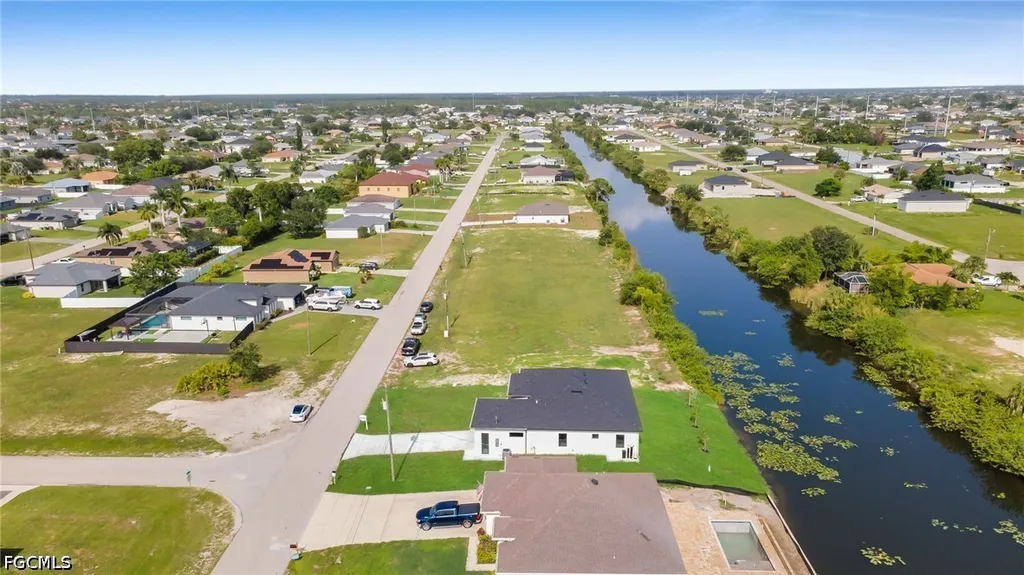 216 NE 25th Terrace Cape Coral FL 33909