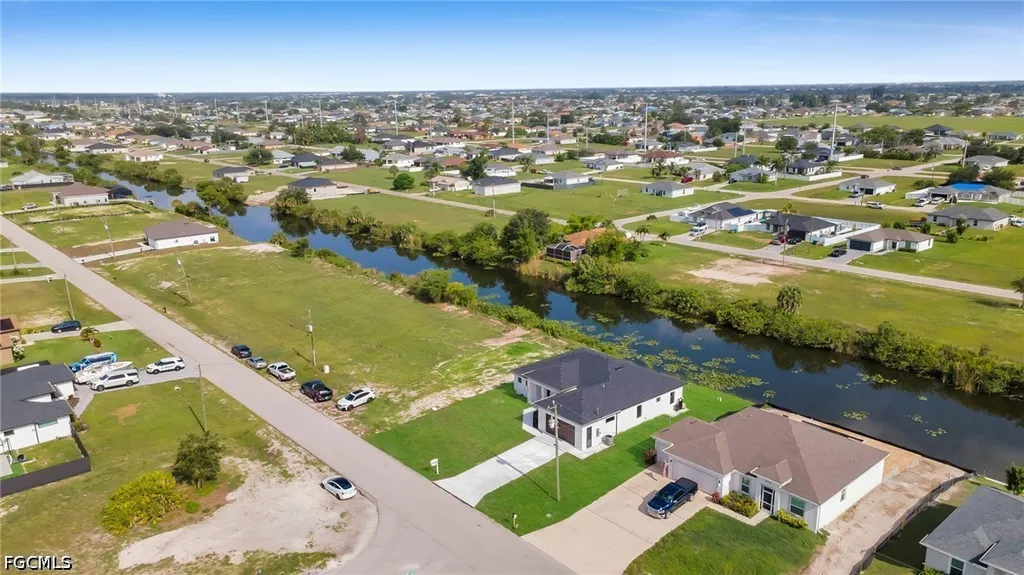 216 NE 25th Terrace Cape Coral FL 33909