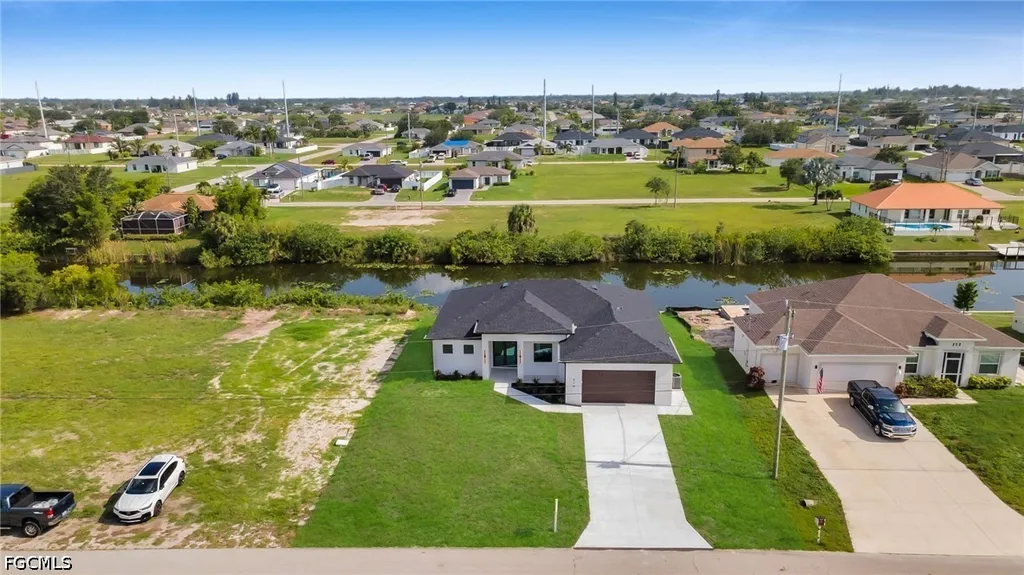 216 NE 25th Terrace Cape Coral FL 33909