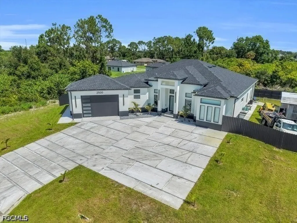 2500 2nd Street SW Lehigh Acres FL 33976