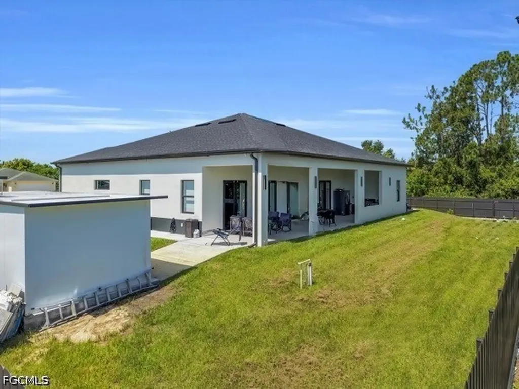 2500 2nd Street SW Lehigh Acres FL 33976