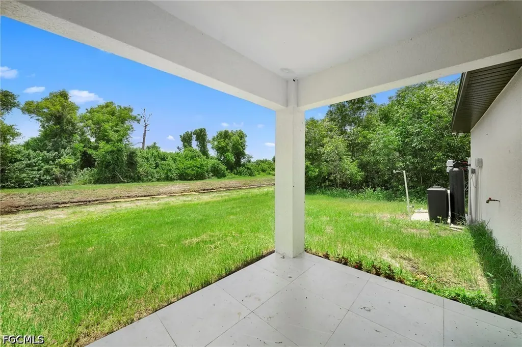 668 Chemstrand Street E Lehigh Acres FL 33974