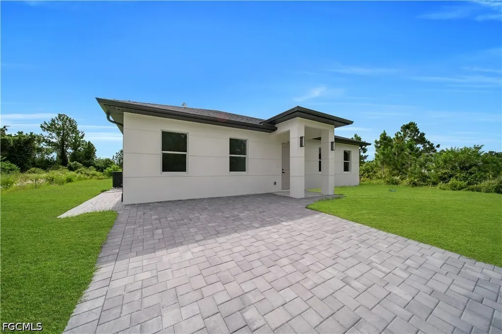 707 Randall Avenue E Lehigh Acres FL 33974