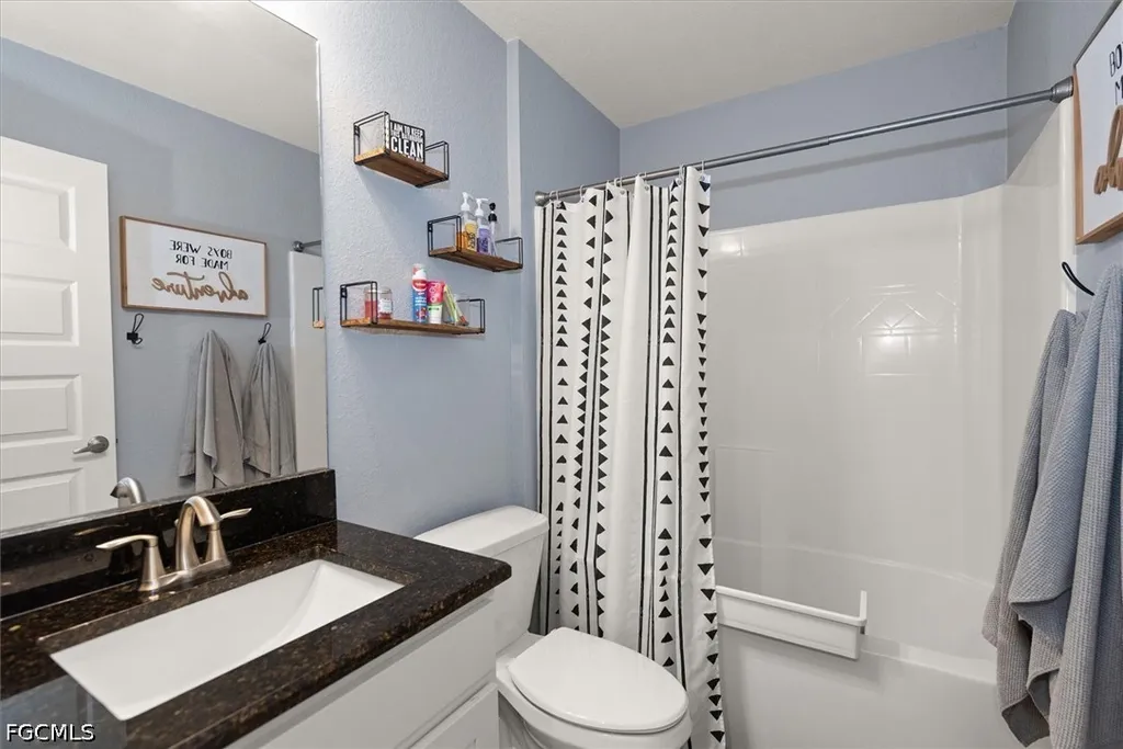 4008 NE 22nd Place Cape Coral FL 33909