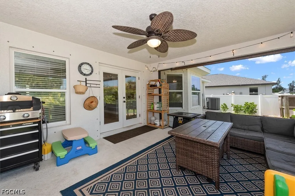 4008 NE 22nd Place Cape Coral FL 33909