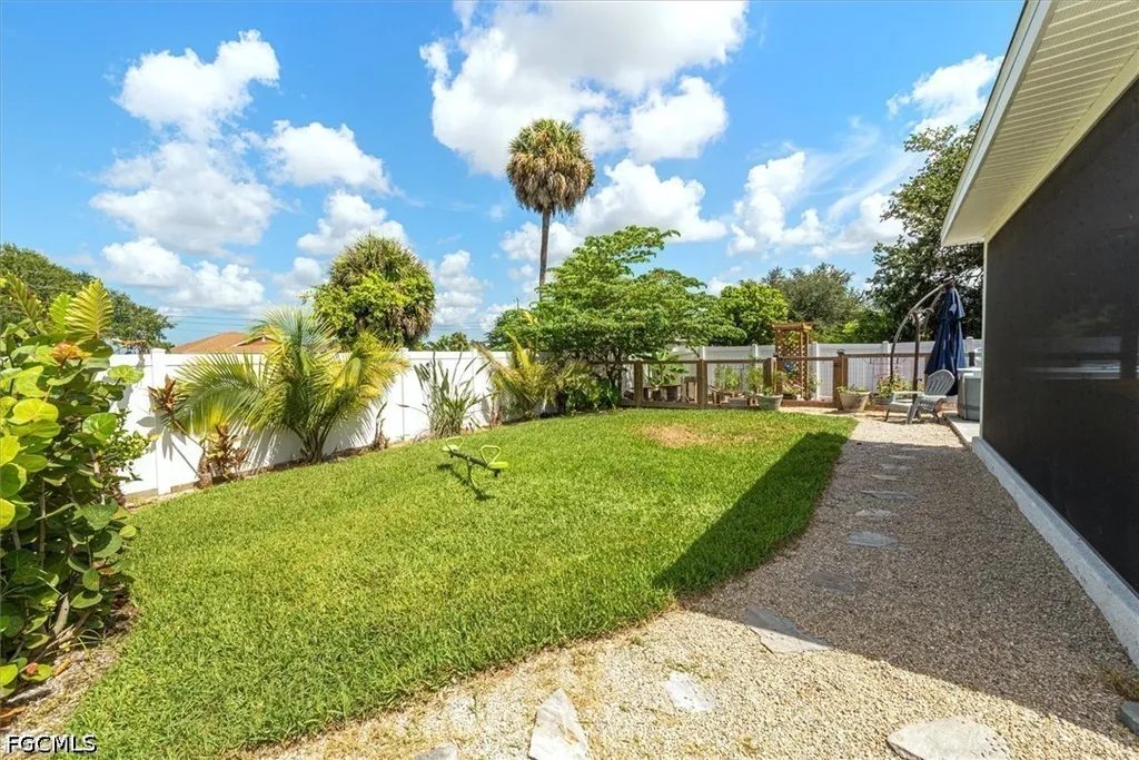 4008 NE 22nd Place Cape Coral FL 33909